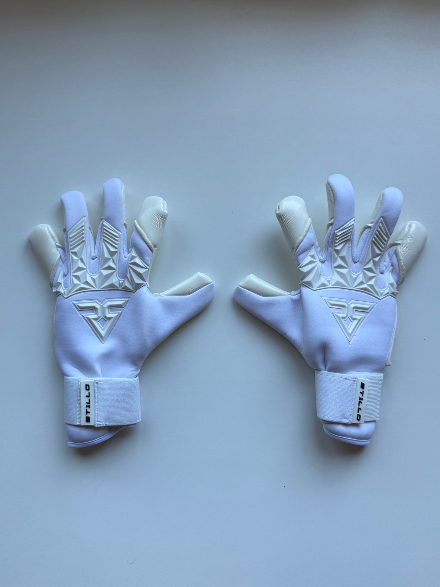 Stretto by ST1LLO Gloves